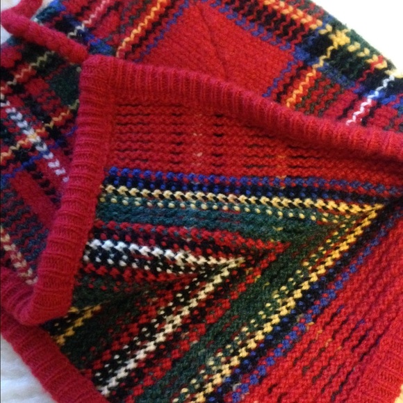 SOLD / RL Lambswool Hat w/ Pom Pom Ties - Picture 2 of 4