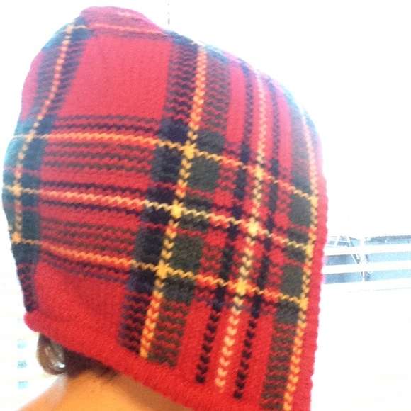 SOLD / RL Lambswool Hat w/ Pom Pom Ties - Picture 4 of 4