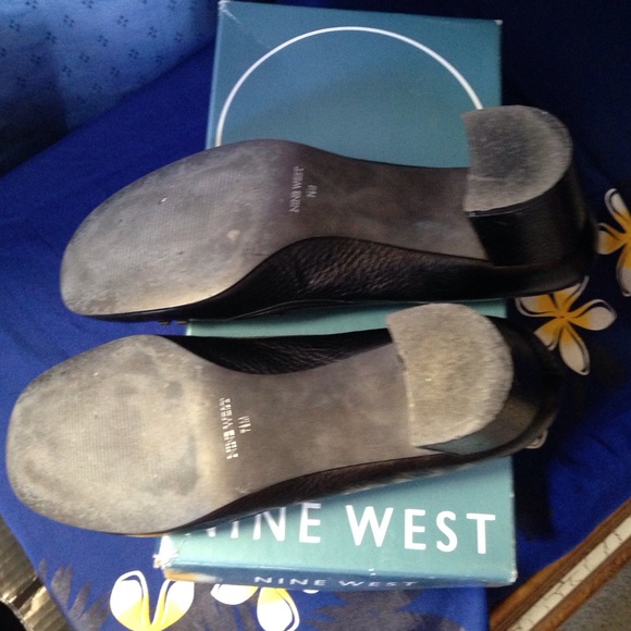 HP! Nine West pumps. GUC. - Picture 4 of 4