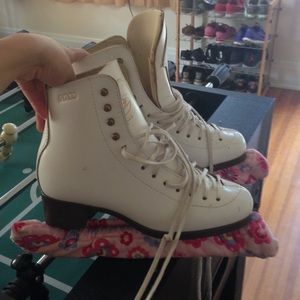 GAM figure skates SOLD