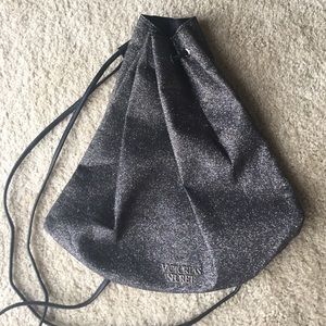 VIctoria's Secret Sinch Bag