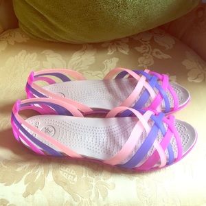 Gorgeous Huarache Flat Crocs