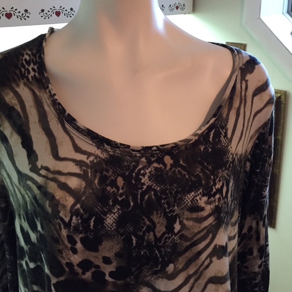 Zebra, snake skin leopard acrylic top - Picture 4 of 4