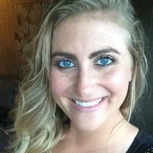 Meet your Posher, Alayna