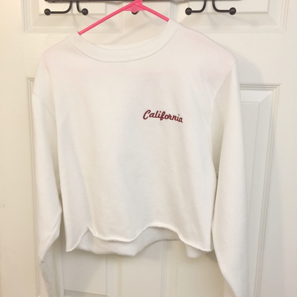 ❌SOLD ON Ⓜ️❌ white cropped california sweater - Picture 2 of 2