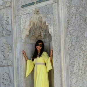 Meet your Posher, Angela