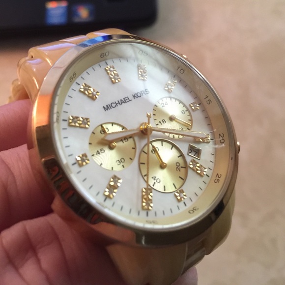 ❌❌SOLD❌❌Authentic Beautiful Michael Kors Watch - Picture 4 of 4