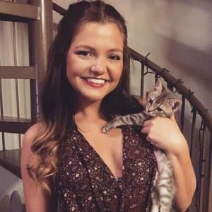 Meet your Posher, Jenna