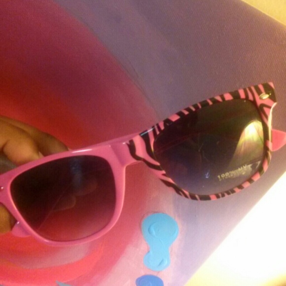 Pink  & zebra print sunglasses
