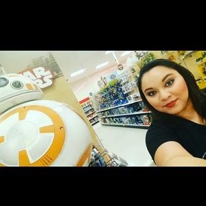 Meet your Posher, Lorena