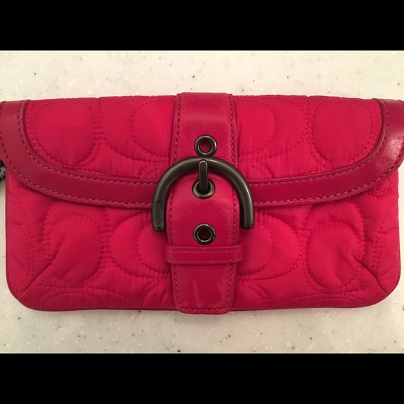 Coach Quilted Wristlet Pink