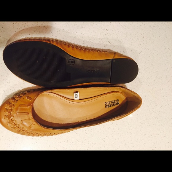 Tan slip on"s - Picture 3 of 3