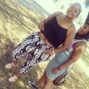 Meet your Posher, Desiree