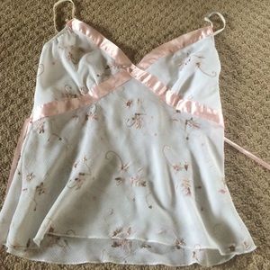 Gorgeous baby doll top with beautiful embroidery