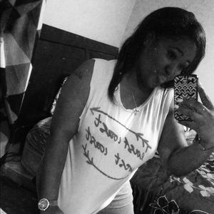 Meet your Posher, Alisha