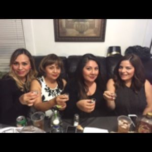 Meet your Posher, Anel