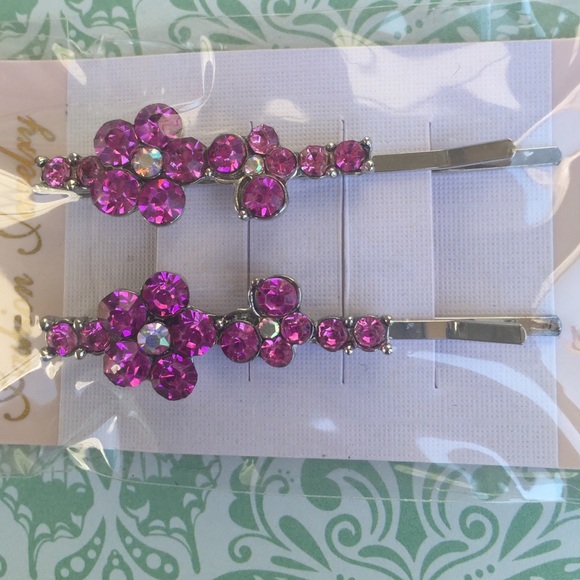 🌾 Rhinestone Bobbi Pins 🐚 - Picture 2 of 2