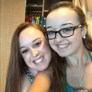 Meet your Posher, Ragan