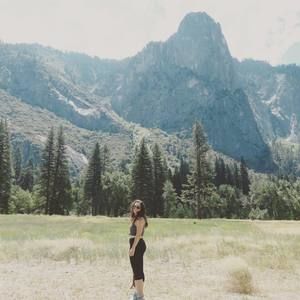 Meet your Posher, Melia