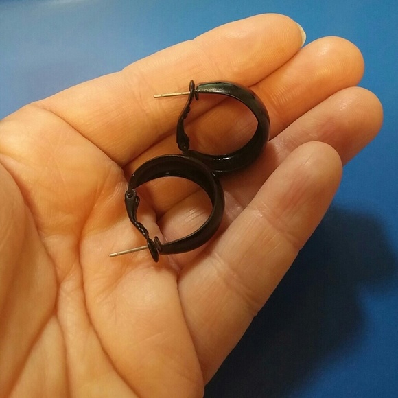 Black cuff earrings
