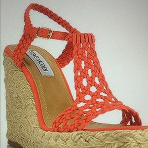 Steve madden orange wedges