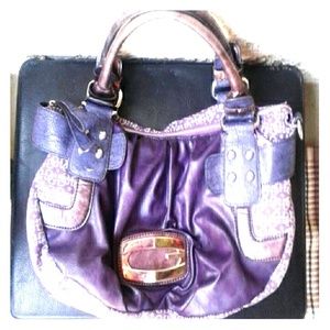 AUTHENTIC GUESS HANDBAG