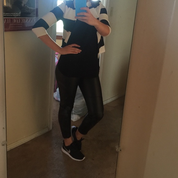 White and black H&M blazer