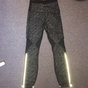 Lululemon mesh leggings 4