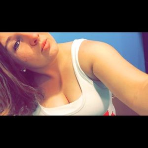 Meet your Posher, Alyssa