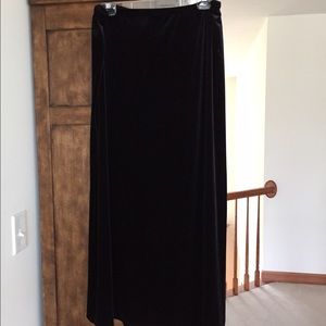 Carol Little Black Skirt, Size 16