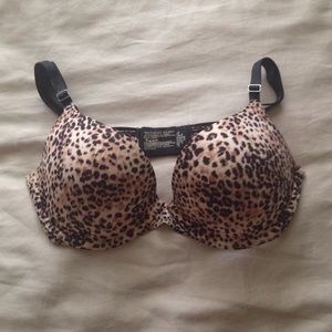 Victoria secret demi uplift bra 34D