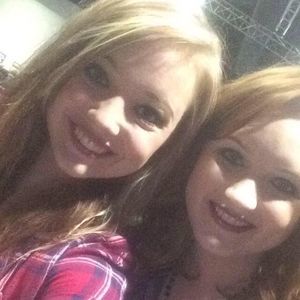 Meet your Posher, Shania