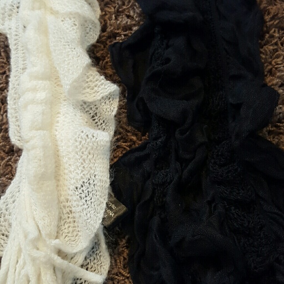 Scarves - Picture 2 of 3