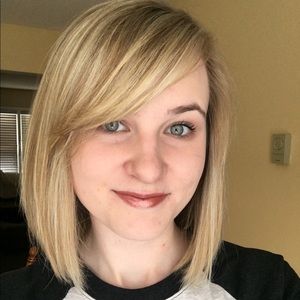 Meet your Posher, Amberly