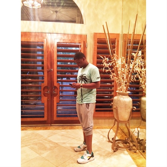 Meet your Posher, Jihad