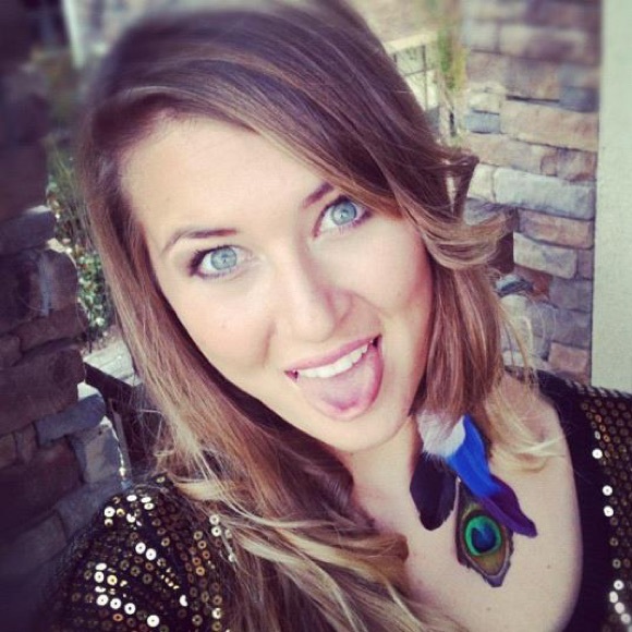 Meet your Posher, Leslie - Picture 4 of 4