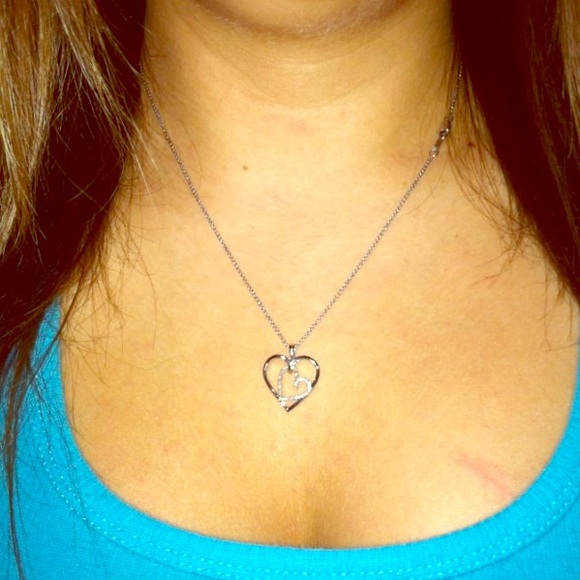 Diamond heart necklace ⭐️discounted shipping ⭐️