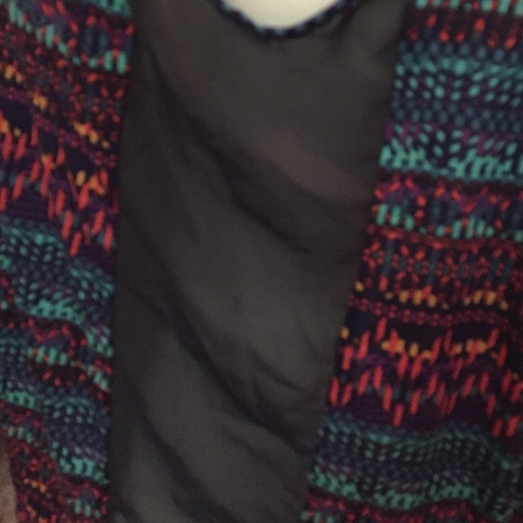 Multi colored short sleeve blouse - Picture 4 of 4