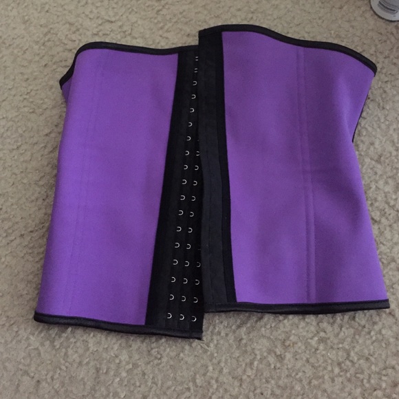 Waist trainer!Works great!