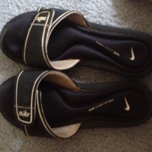 Nike slides