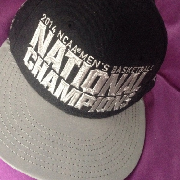 UCONN SNAPBACK