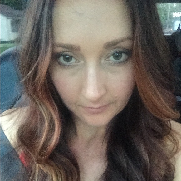 Meet your Posher, Shanna - Picture 1 of 1