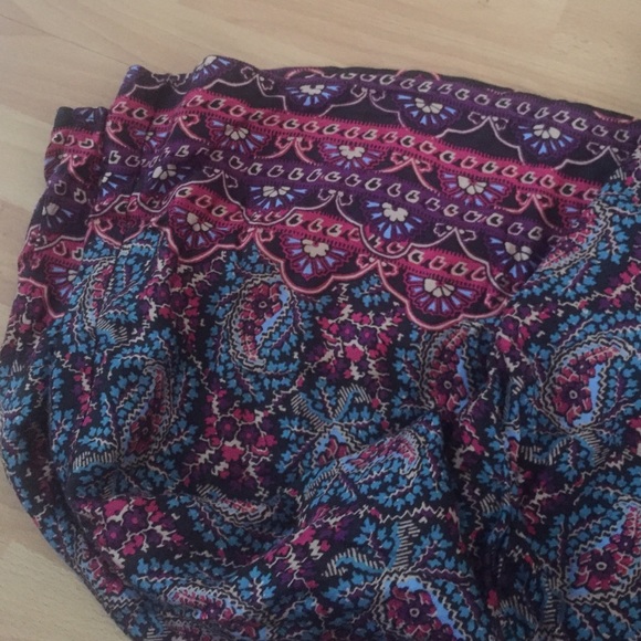 Urban Outfitters Boho Chic Printed Wide Leg Pants - Picture 3 of 4