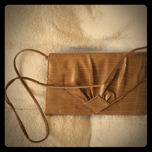 👜Vinyl Crossbody Bag in Rock Pattern 💰⬇️