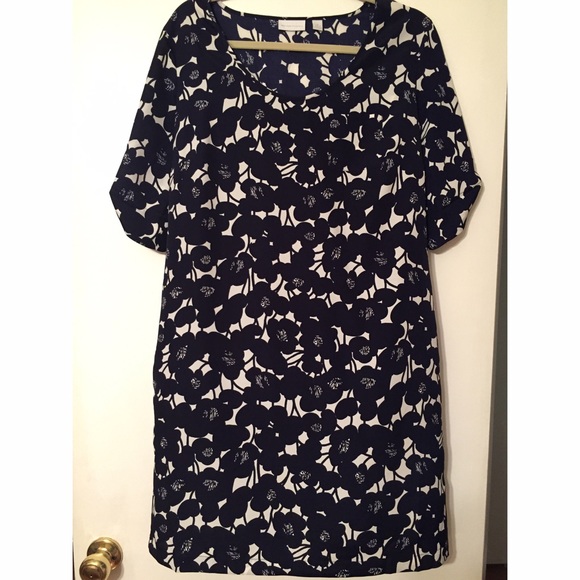 New York & Co. Navy Floral Shift Dress