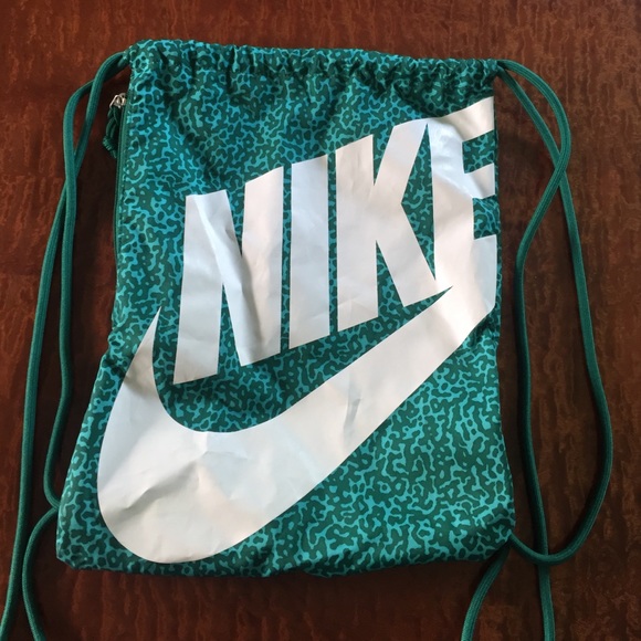 Nike Accessories - Nike gym tote