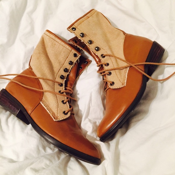 Urban Outfitters Shoes - Urban Outfitters Ankle Boots