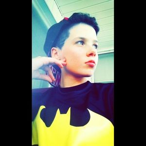 Meet your Posher, Alex