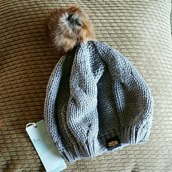 Grey Cable Knit Beret