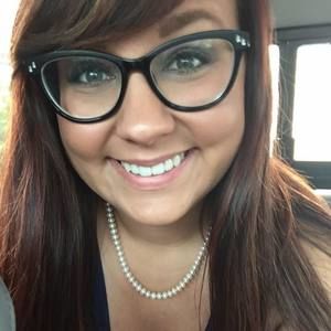 Meet your Posher, Chloe